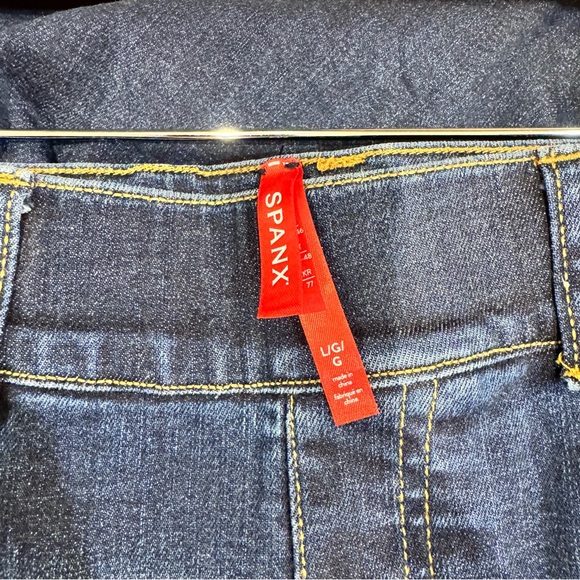 EUC Spanx flare blue jeans size Large - Picture 5 of 7